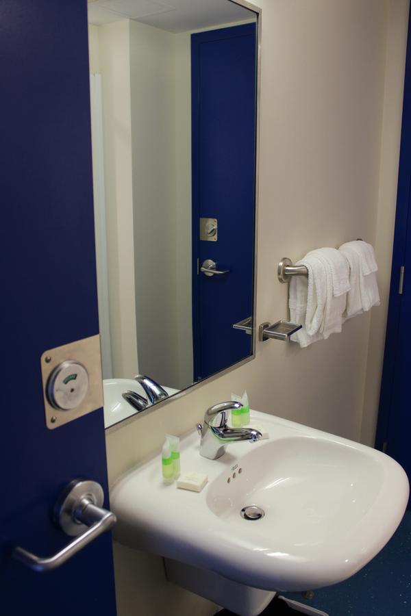 Hostel Residences De L'universite D'ottawa - Henderson | University Of Residences - Henderson Ottawa
